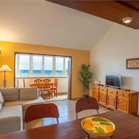 Precioso Junto Al Mar. *