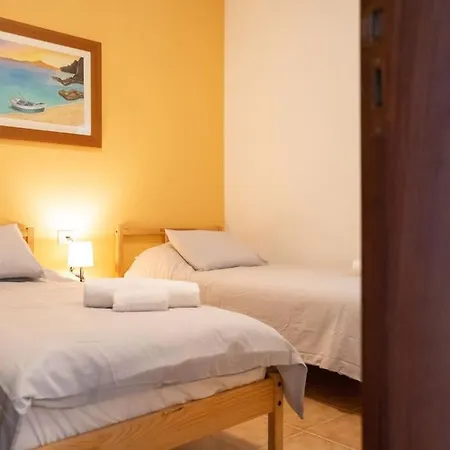 Precioso Junto Al Mar. *