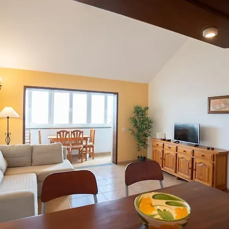 Precioso Junto Al Mar. Arrieta (Lanzarote)