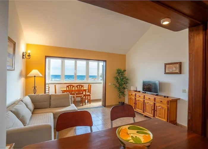 Precioso Junto Al Mar. *